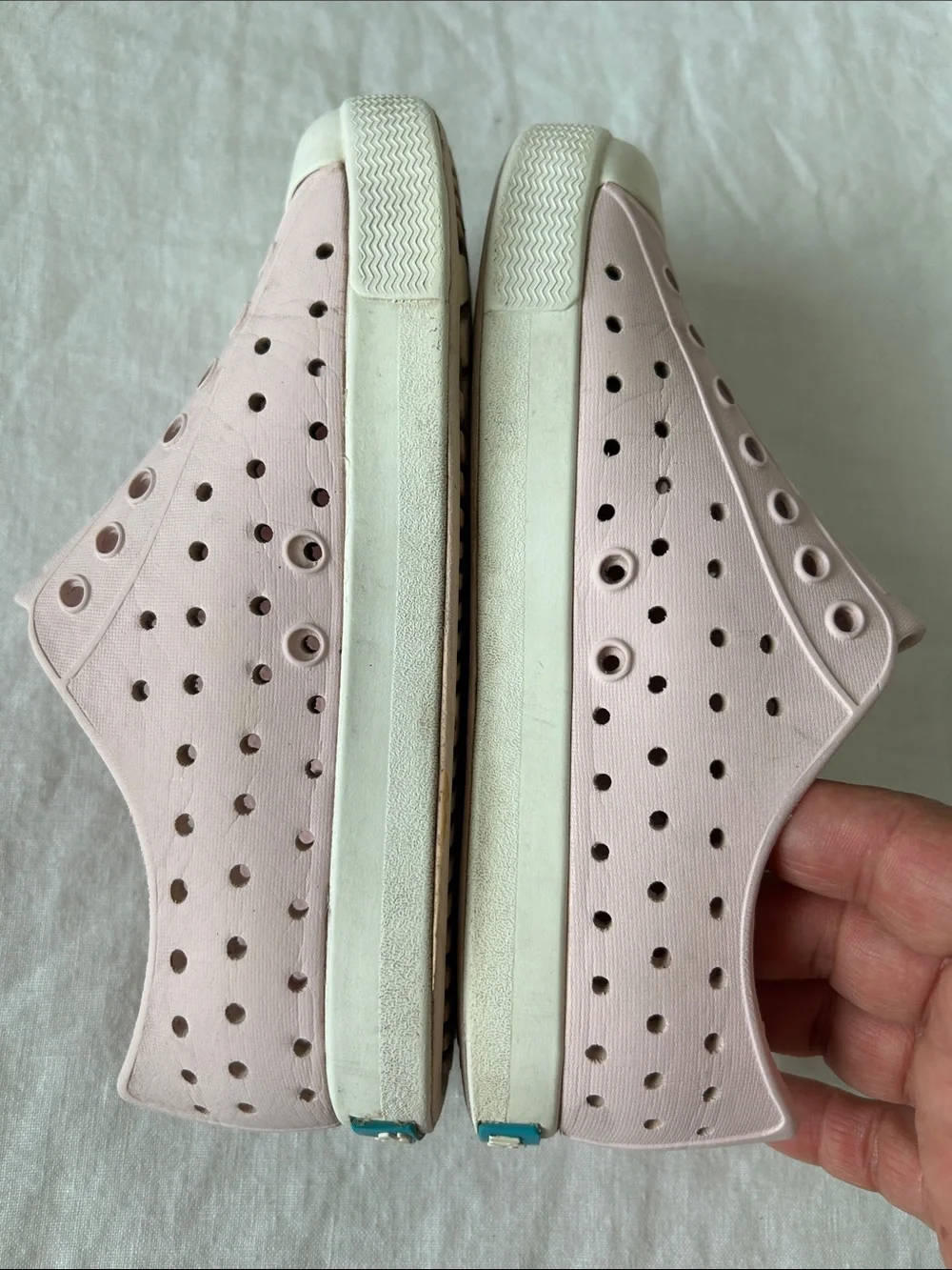Native Jefferson Kids Water Shoes in Pale Pink with White Toe, Sz.C12. Good Con.